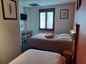 Hotels Logis - Hotel Restaurant Bellevue Annecy : photos des chambres