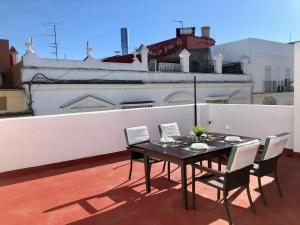 GATU PREMIUM La Casa del Arco con wifi, aire acc, terraza ," Preferente mayores de 21 años y familias "