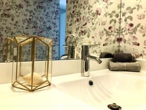 GATU PREMIUM La Casa del Arco con wifi, aire acc, terraza ," Preferente mayores de 21 años y familias "