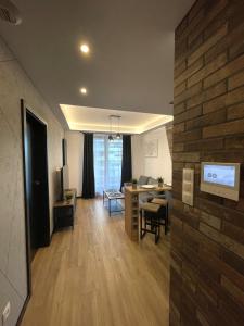 King Town Apartment