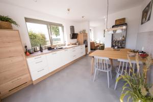 Viereinhalb Eichen - Ferienwohnung am Niederrhein - アパートメント, ゴッホ