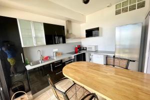 Luxury T3 standing 2 - Vue mer exceptionnelle 180