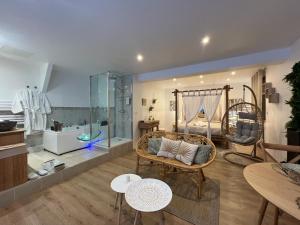 Appartements PARENTHESE LOVE - Bali Mon Amour Suite Balneo SPA Proche Orly-Paris : photos des chambres