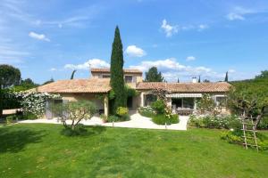 Villas Villa de 300 m au coeur du Luberon au calme sans vis a vis 5 chambres : photos des chambres