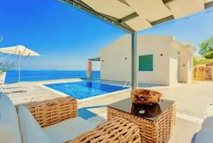Luxury Villa Akti Barbati 3 with private pool - Ano Pyrgi