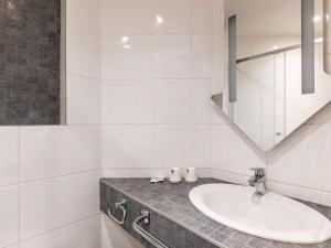 Hotels Ibis Budget Lyon Est Saint Quentin Fallavier : photos des chambres