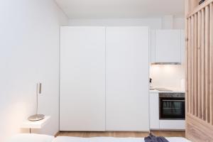 cohost I NEW Apartment w-balcony, Self check-in at the Renesanso Complex