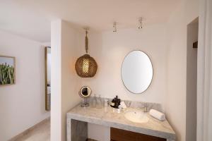 ME Cabo by Meliá - Adults Only