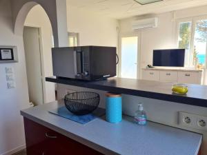 Maison accueillante à Sète avec vue sur le jardin et la mer