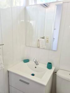 Maison accueillante à Sète avec vue sur le jardin et la mer