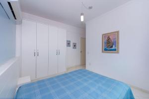 258 - Apto confortável na praia de Bombas