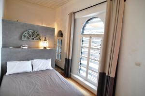 DAR ORANGE : LIVE THE DIFFERENCE