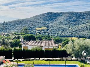 Villa loralil by costabravaway