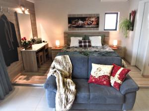 Marsalforn Sea View Beachfront Studio Apartment