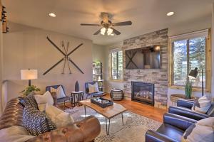 Cabin with Game Room and Mtn Views in Silverthorne!