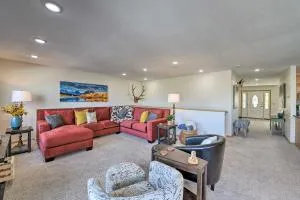 Outdoor Enthusiasts Retreat with Hot Tub, Deck - Boulder