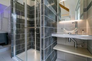 Relax Spa, avec jacuzzi à Dijon