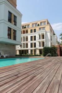 Apartment in Evargreen complex with Terrace