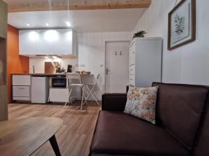 Les appartements du centre, refaits a neuf, climatises, hyper centre, 50m a pieds des commerces, restaurants, parking gratuit : photos des chambres