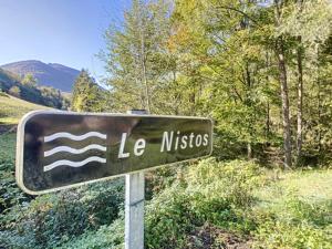 Maisons de vacances Gite de montagne « Les Pivoines » a Nistos : Maison 2 Chambres