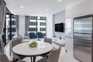 Two-Bedroom Luxury Suite room in Meriton Suites Sussex Street