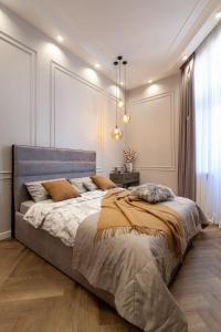 Кості Левицького 11