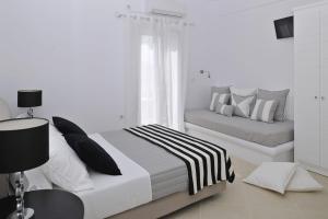 Romantica Suites Paros Greece