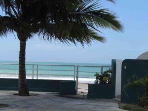 Beachside apartment with 2 pools, Same, Esmeraldas