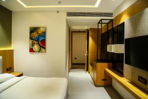 Hotel SVM Grand Nagole