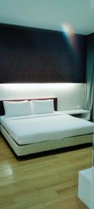Platinum Suites Klcc by Signature Apartment