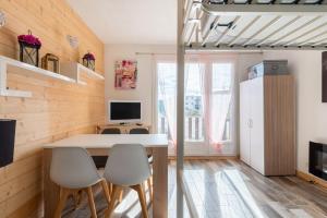 Appartements Le Bobsleigh - Joli studio au coeur des Angles : photos des chambres