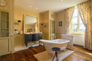 Hotels Chateau de Courban and Spa Nuxe : photos des chambres