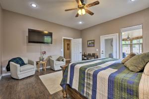 Luxe 5-Acre Mancos Home about 1 Mi to Mesa Verde