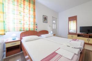Villa Borna Apartments with Free Parking