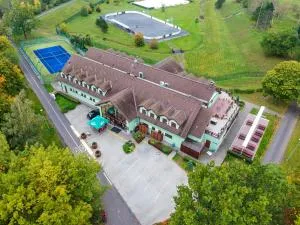 Benedikt Most - Ploscha