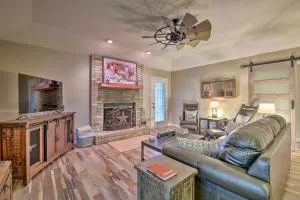 Leaping Toad Ranch about 9 Mi to Lake Granbury! - Cresson