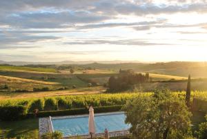 Villa La Valiana - Full Estate in Montepulciano - HEATED POOL