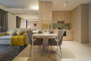 Sukhumvit 11#Luxury#Pool#Gym#BTS Nana&MRT Sukhumvit#1BR#Max4ppl