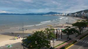 Apartamento 3 quartos e 3 sacadas de frente para o mar com visão panorâmica de toda praia de Itapema