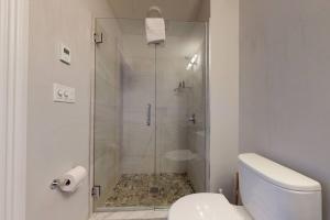 A Stylish Stay w a Queen Bed, Heated Floors.. #12