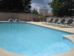 Hotels Hotel Des Negociants : photos des chambres