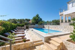 Apartment Lucija - with Pool