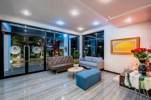 The Living Hotel SamutPrakan