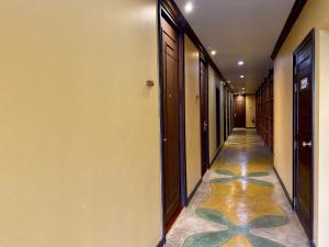 At Gate Thaphae Hotel