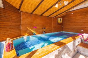 Mert - 1 Bedroom with jacuzzi in Kalkan