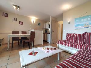 Appartements Hasparren-121 T2 terrasse et piscine : photos des chambres