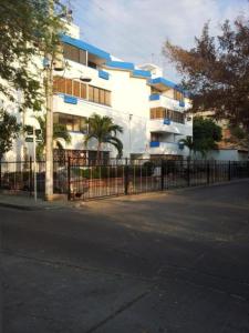 Apartamento Santa Marta Rodadero, Edificio El Lago