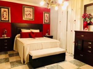 Casa grande con piscina