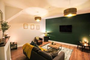 3 Bedroom City Centre Townhouse