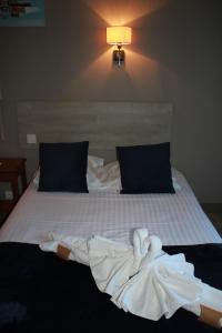 Hotels Hotel de La Beauronne : photos des chambres